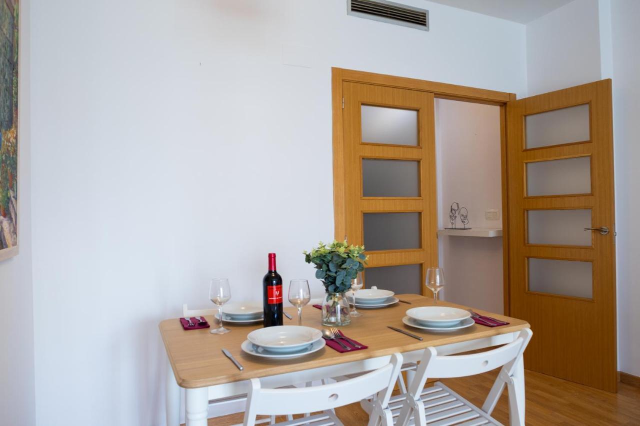 Lovely 2 Bedroom Terrace Wifi Parking Ac Heating Attic Valencia Luaran gambar
