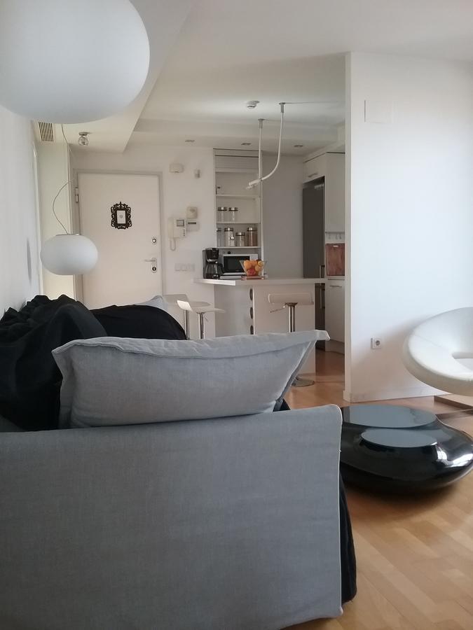 Lovely 2 Bedroom Terrace Wifi Parking Ac Heating Attic Valencia Luaran gambar