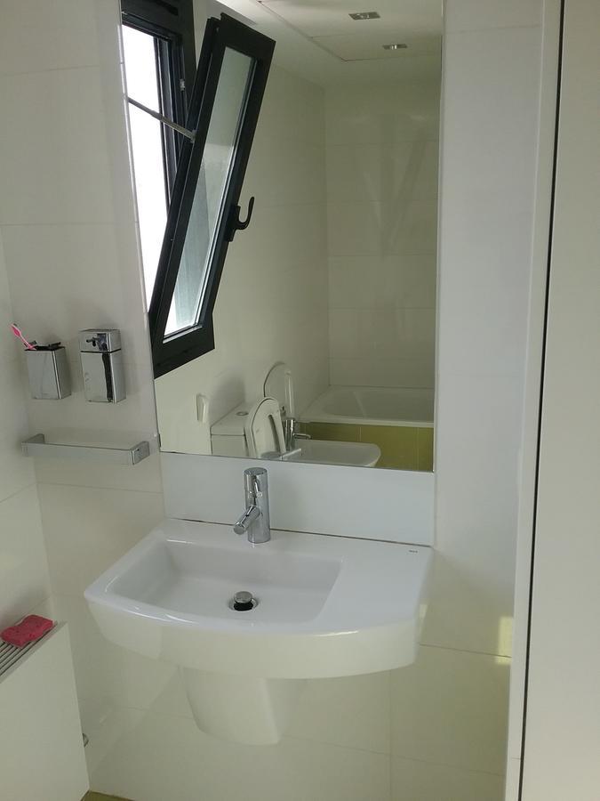 Lovely 2 Bedroom Terrace Wifi Parking Ac Heating Attic Valencia Luaran gambar